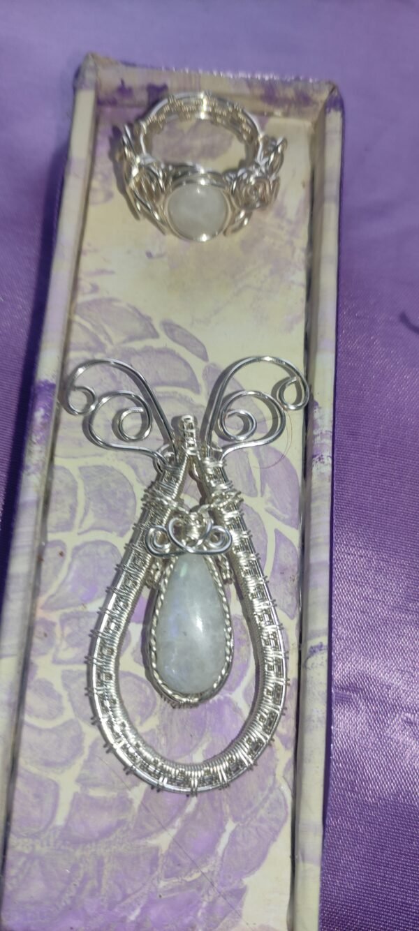 Colgante Lágrima y anillo Luna