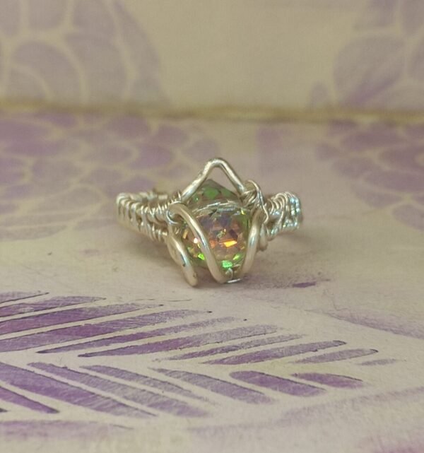 Anillo Lagrima Cristal V Plateado