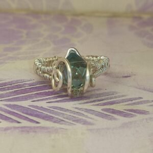 Anillo Lagrima Cristal V Plateado