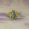 Anillo Lagrima Cristal V Dorado