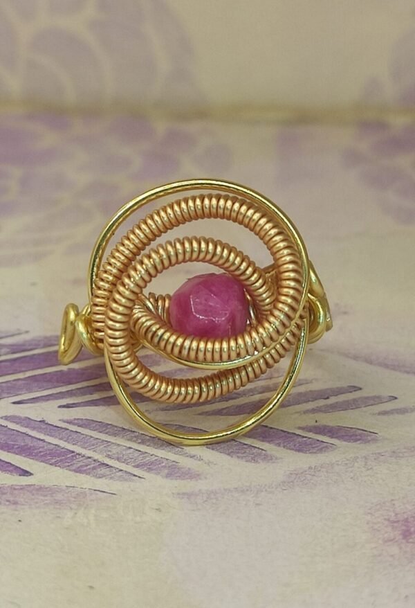 Anillo Espiral Turmalina Rosa Dorado