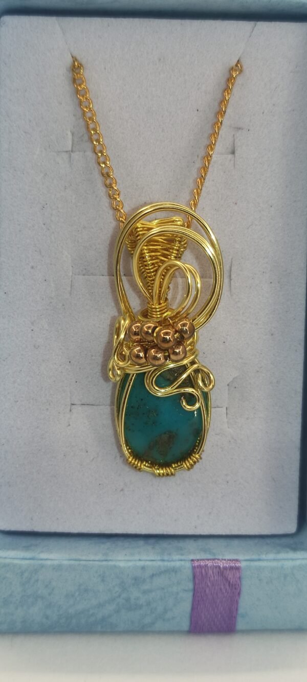 Colgante Turquesa Iraní Dorado